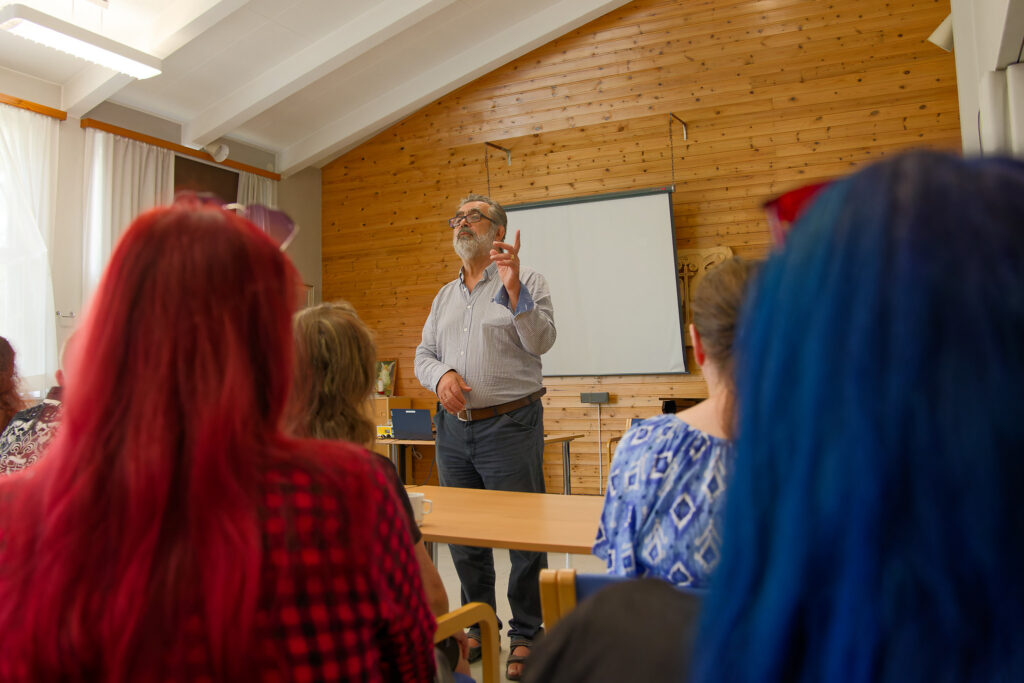 Plamen giving lesson