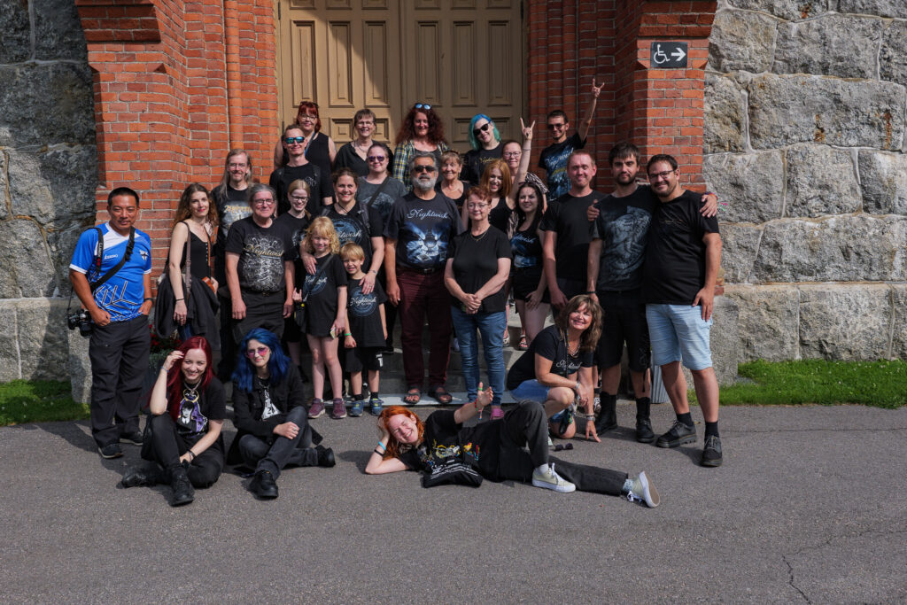 A group of students with Plamen